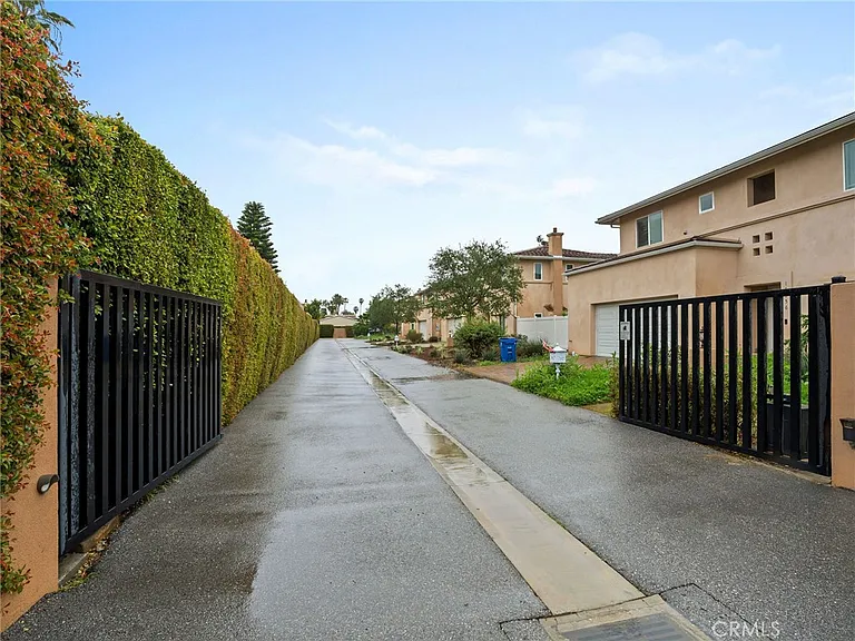 15940 W Ward Ct — Photo 27
