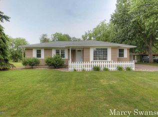 7293 12th Ave, Jenison, MI 49428