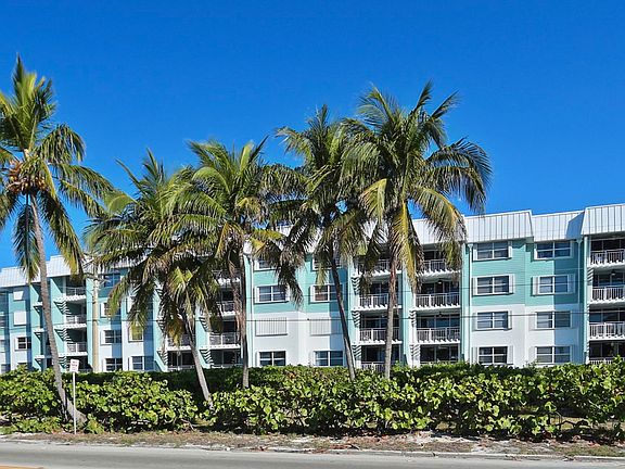 2nd image of 1901 S Roosevelt Blvd APT 307S