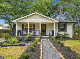 932 Sharon Cir SE, Smyrna, GA 30080