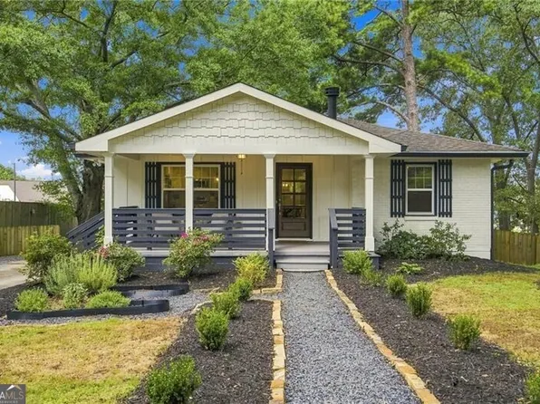 932 Sharon Cir SE, Smyrna, GA 30080
