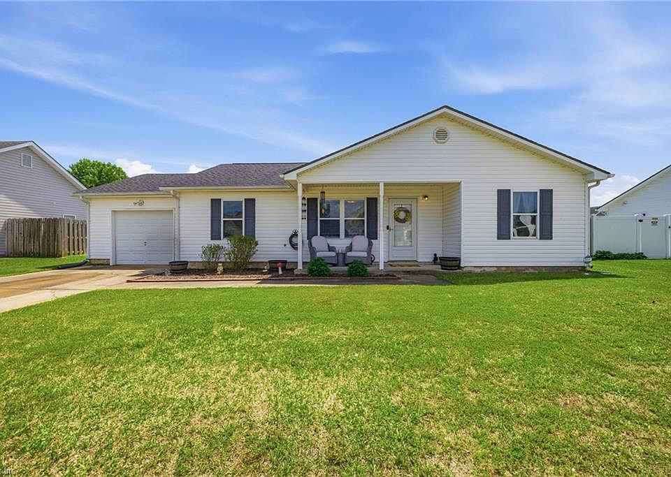 1st image of 305 Kaitlyn Way