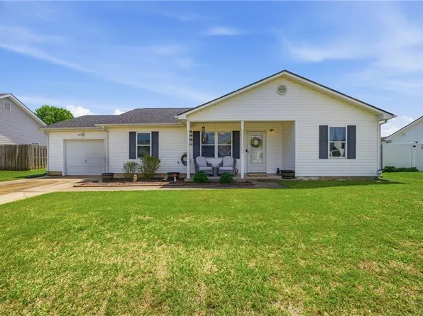 305 Kaitlyn Way, Elizabeth City, NC 27909