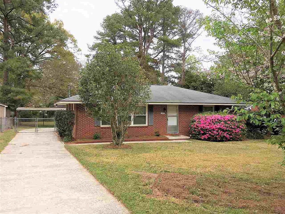 1st image of 2573 Huntington Dr