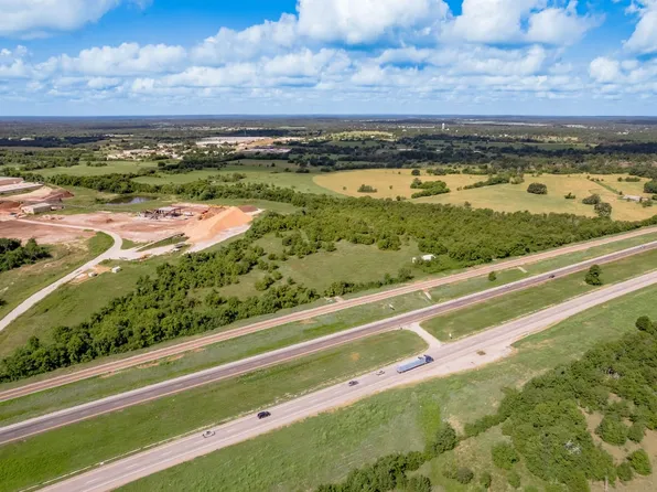 969 Interstate Highway 45 N, Huntsville, TX 77320