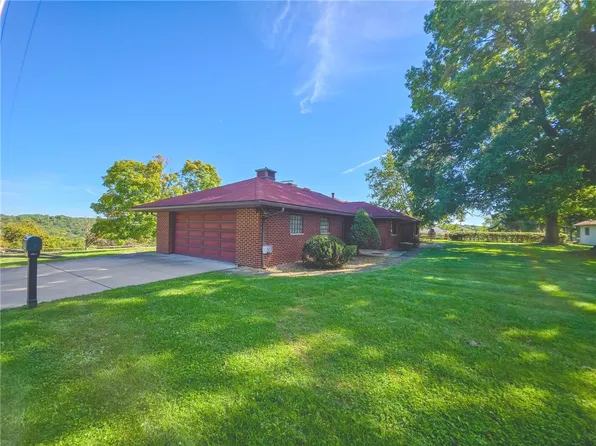 248 Wallrose Heights Rd, Baden, PA 15005