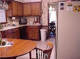 4th image of 2215 Dobbs Dr