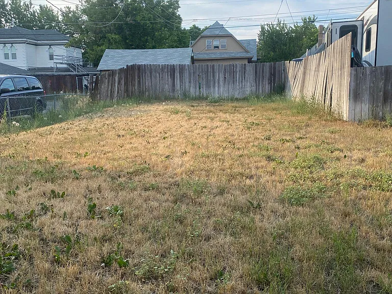 1308 W Maxwell Ave #A — Photo 10