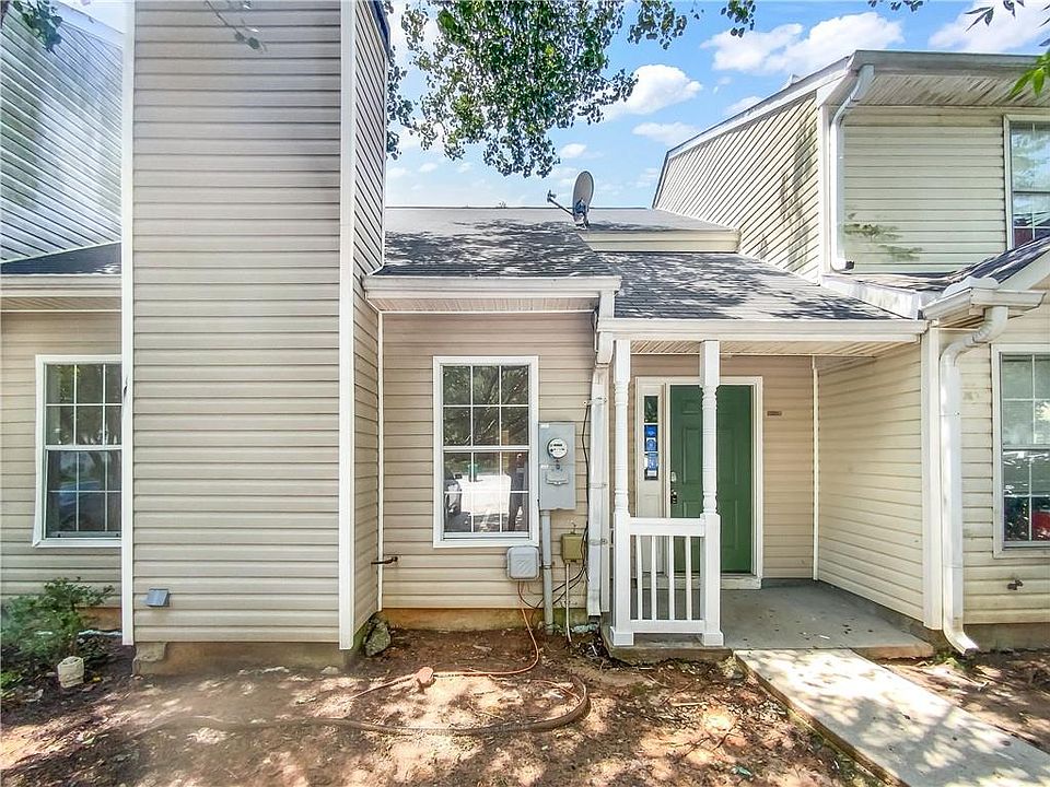 1st image of 2349 Wellington Cir