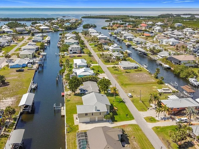 24313 Pirate Harbor Blvd — Photo 4