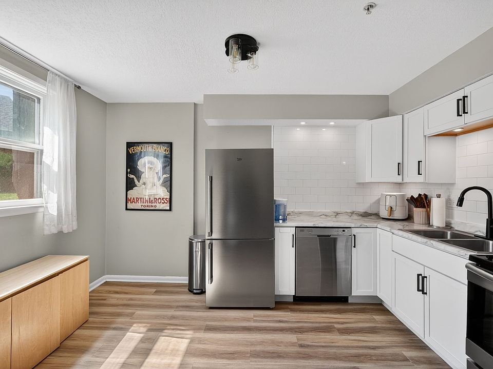 1st image of 3405 Woodland Ave Unit 53