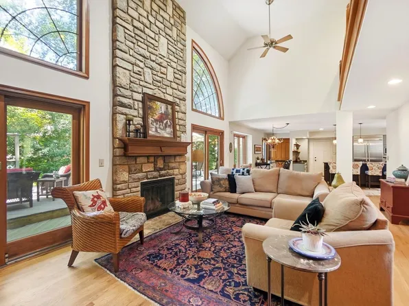 786 Robbins Way, Columbus, OH 43085