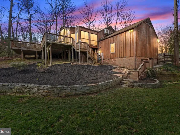 331 Braehead Dr, Fredericksburg, VA 22401