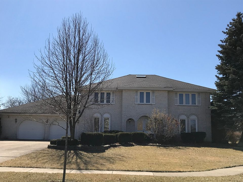1st image of 431 Stratford Ln