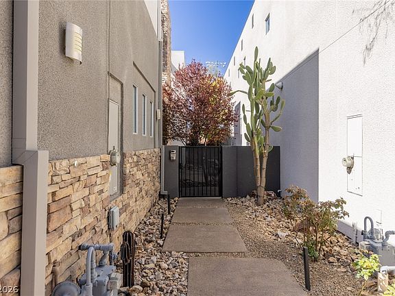 5th image of 1425 Canyon Ledge Ct
