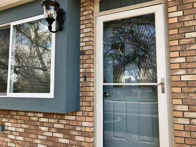 2433 Gay St — Photo 28