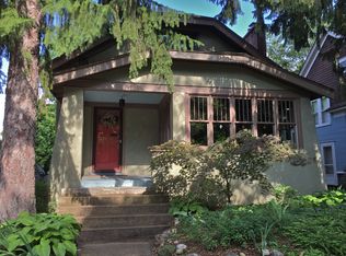 450 Rosewood Ave SE, East Grand Rapids, MI 49506