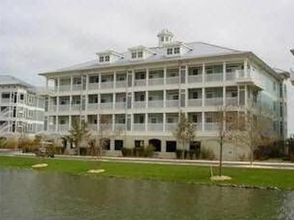 6 Fountain Dr E, Ocean City, MD 21842