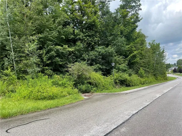 Ponderosa Dr, Edinboro, PA 16412