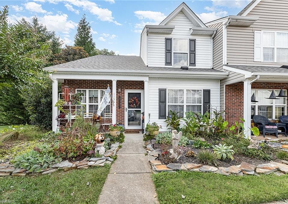 1st image of 1136 Oak Blossom Way