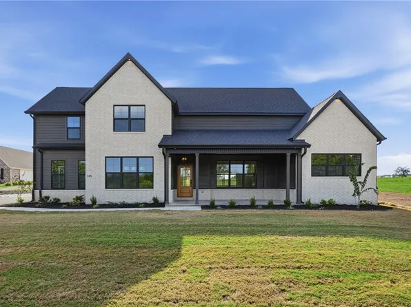 345 SW Bryant Rd, Gentry, AR 72734