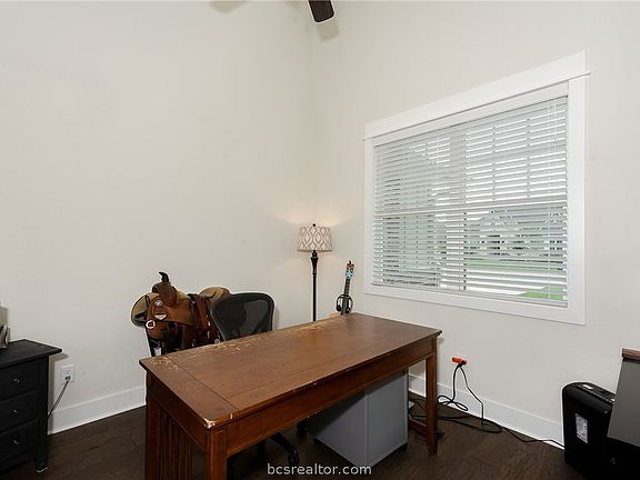 5th image of 4815 Crooked Branch Dr