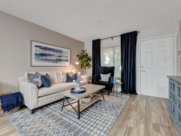 990 Equestrian Dr APT 4319