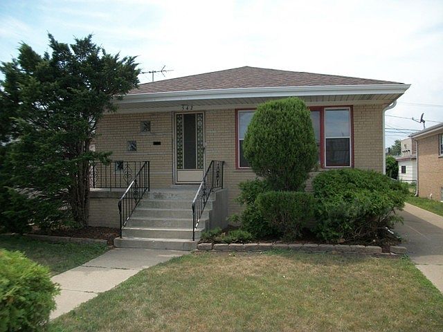 1st image of 542 Saginaw Ave