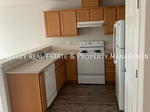 3rd image of 6522 NE Forest Ln
