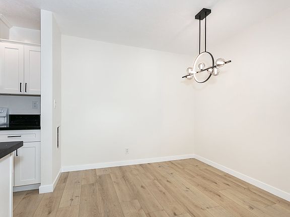 5th image of 18307 Burbank Blvd Unit 24