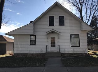 209 E Kearney St, Avoca, IA 51521