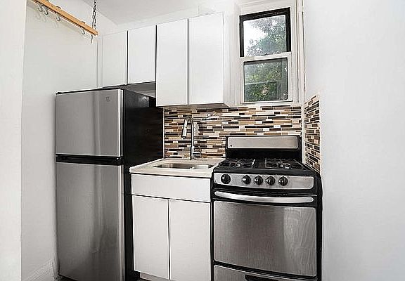 3rd image of 620 W 141st St #3A