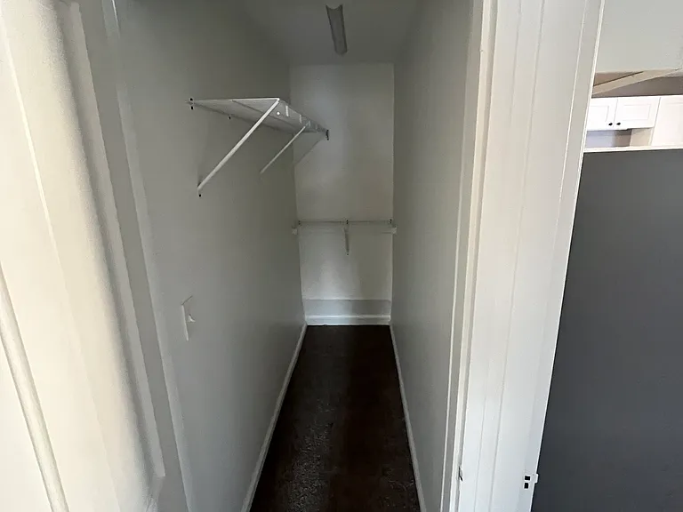 404 E Walnut St #2 — Photo 9