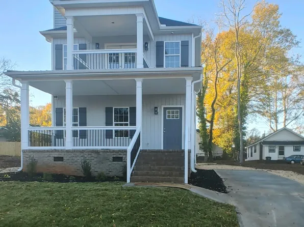 32 Doe St, Greenville, SC 29611