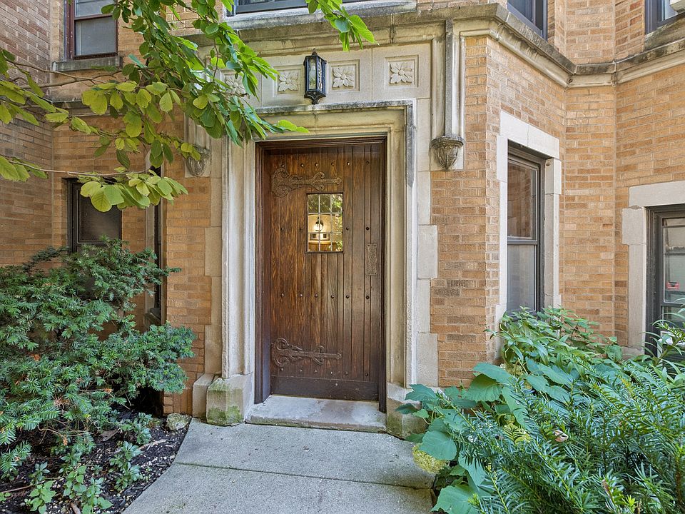 1st image of 1210 W Jarvis Ave APT 2N