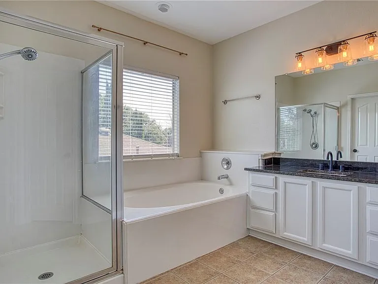 1107 Middle Brook Dr — Photo 14