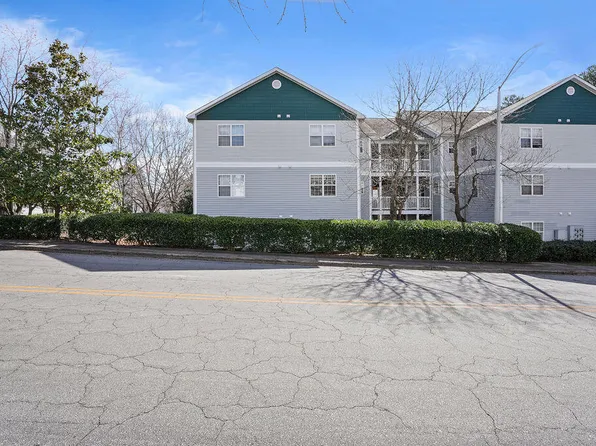 2011 Wolftech Ln APT 203, Raleigh, NC 27603