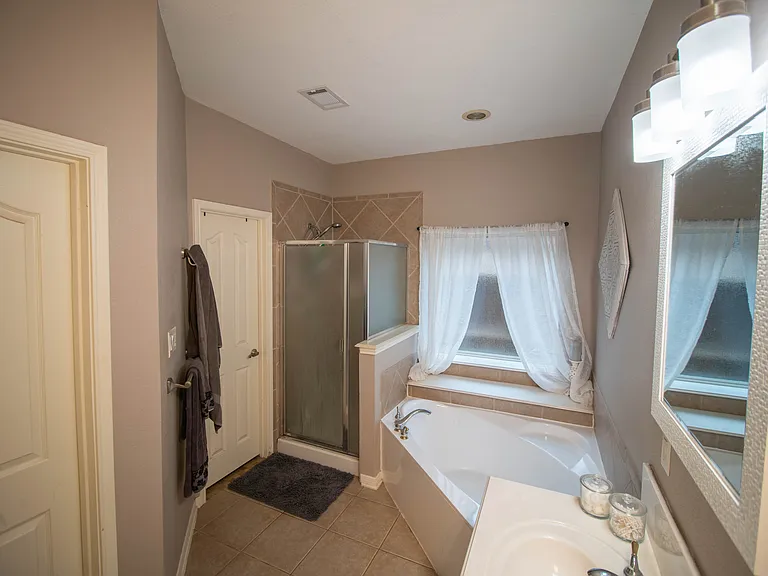 1580 Bonham Pkwy — Photo 29