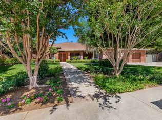 2083 Gainsborough Dr, Riverside, CA 92506