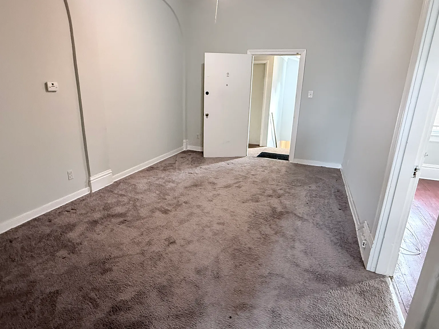 2 bed, 850 sqft, $1,600 — Photo 3