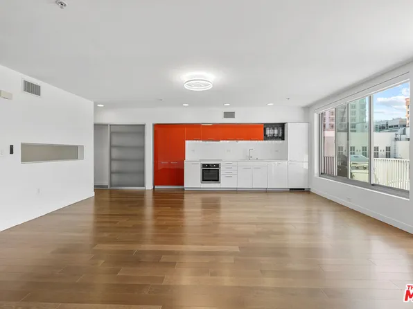 901 S Flower St, Los Angeles, CA