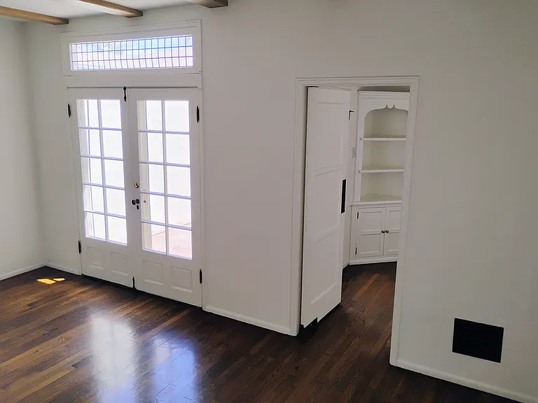 6264 W Olympic Blvd — Photo 30