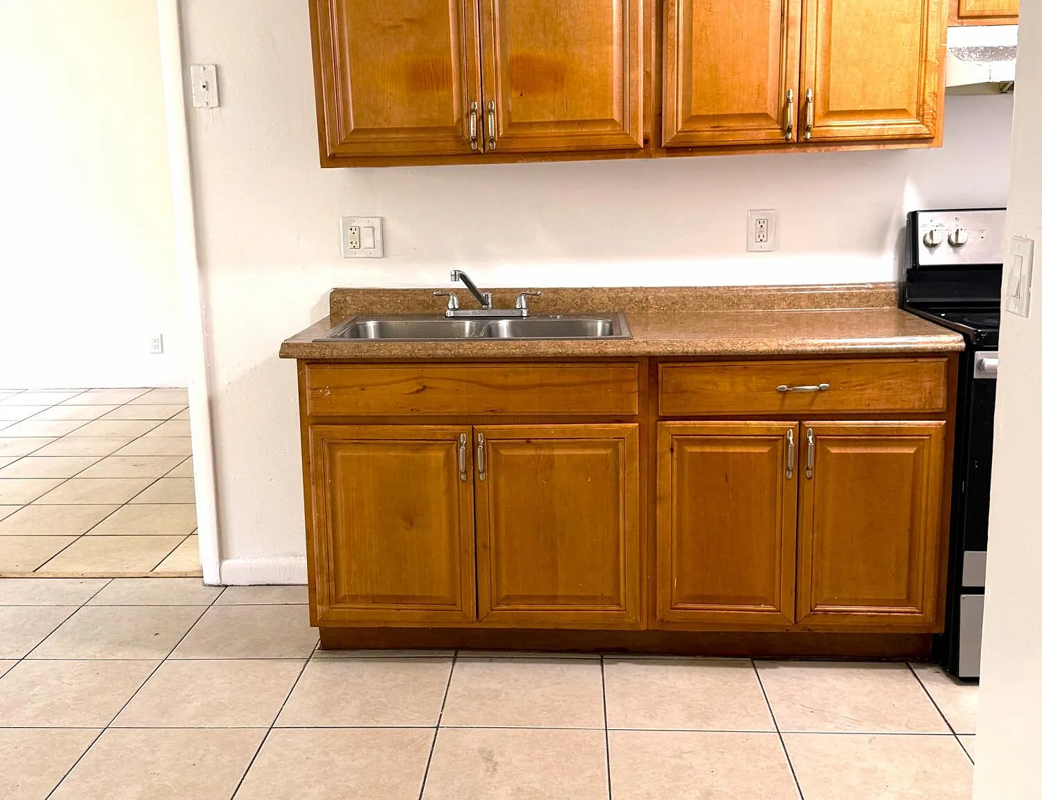 2058 — Photo 1