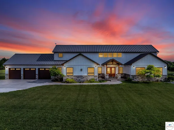 Y 18970th Hwy, Sedalia, MO 65301