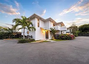 3 bed, 2.5 bath, $3,750 — Photo 3