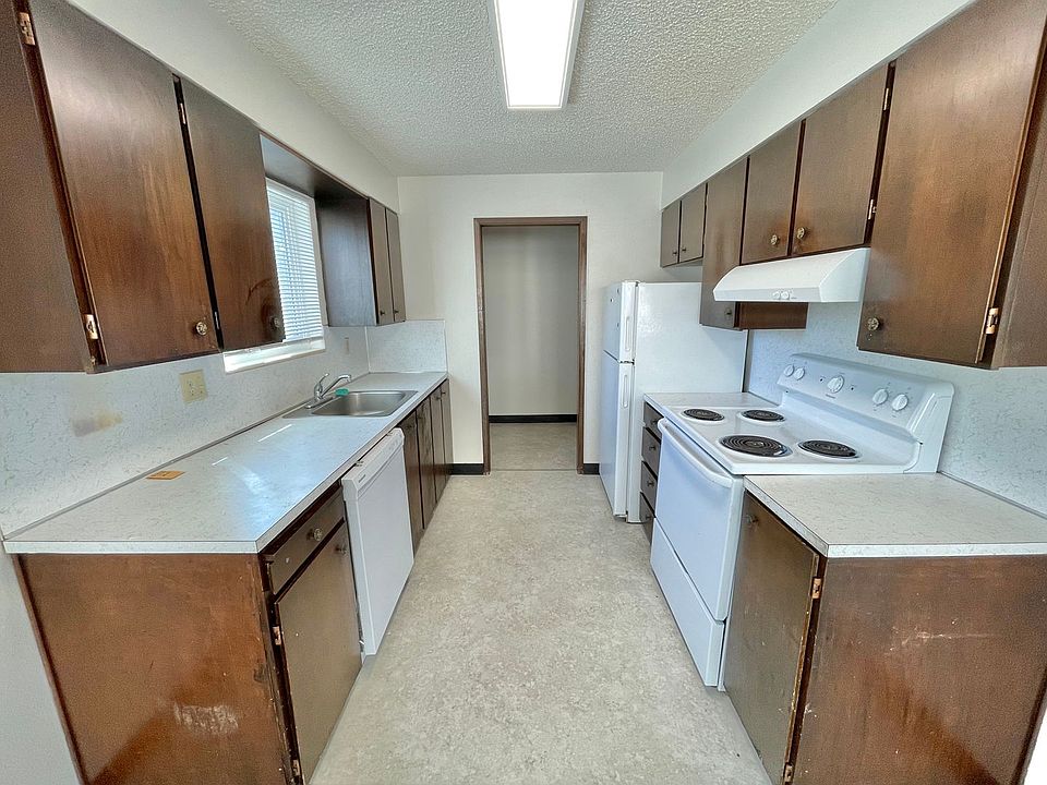 1st image of 18524 Linden Ave N #203