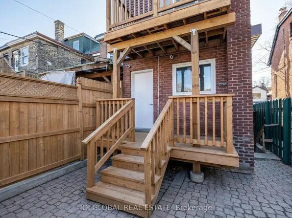 633 Ossington Ave, Toronto, ON