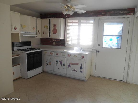 2nd image of 260 S Paseo Aguila