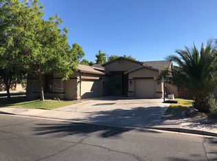 893 E Aquarius Pl, Chandler, AZ 85249
