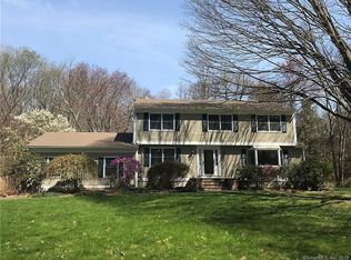6 Pachaug Rd, Trumbull, CT 06611